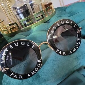 L'AVEUGLE PAR AMOUR Gucci Black Sunglasses.